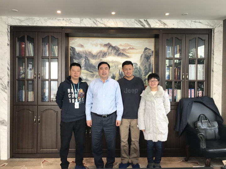 1496479212935464.jpg 6-赵振元同志和新疆分院张松涛、总包公司房弢、潘柯樾亲切合影.jpg